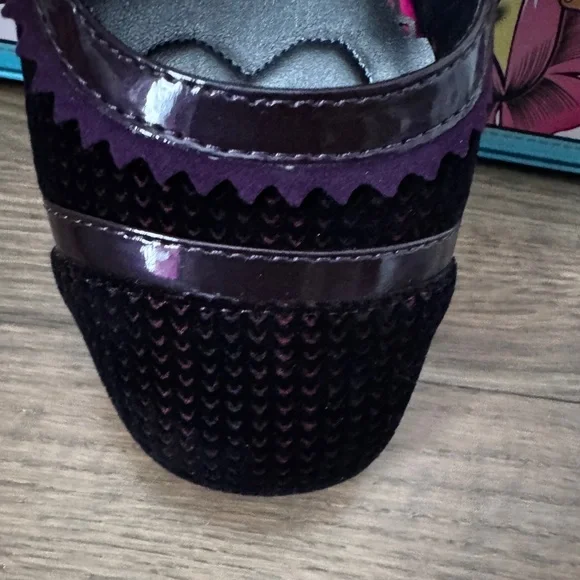 Poetic License “Take It Easy” Burgundy Heels size 8. Euro 39 - Picture 2 of 9